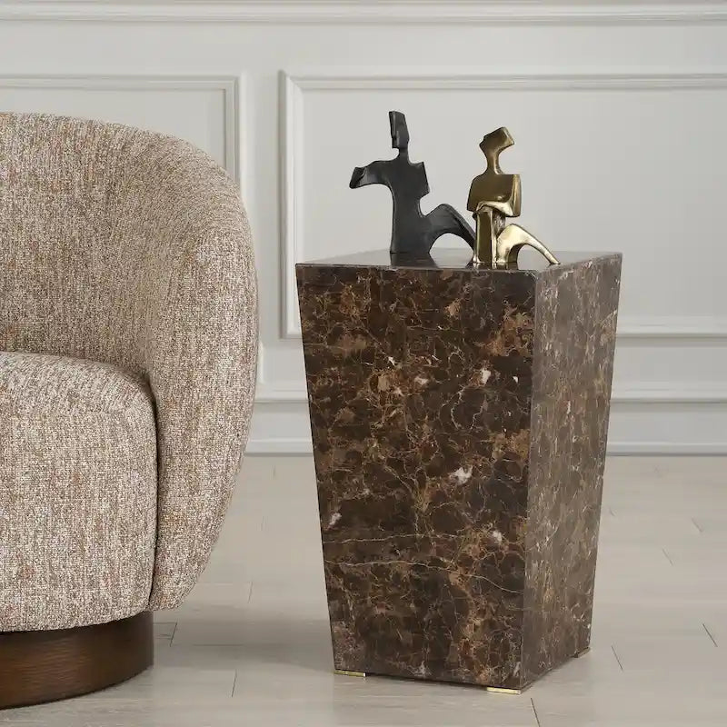 Table d'appoint de 14 pouces de large avec accents en marbre