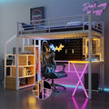 Lit mezzanine avec bureau intégré, armoire et escalier de rangement ; cadre de lit mezzanine en métal avec lumières LED et design en maille métallique.