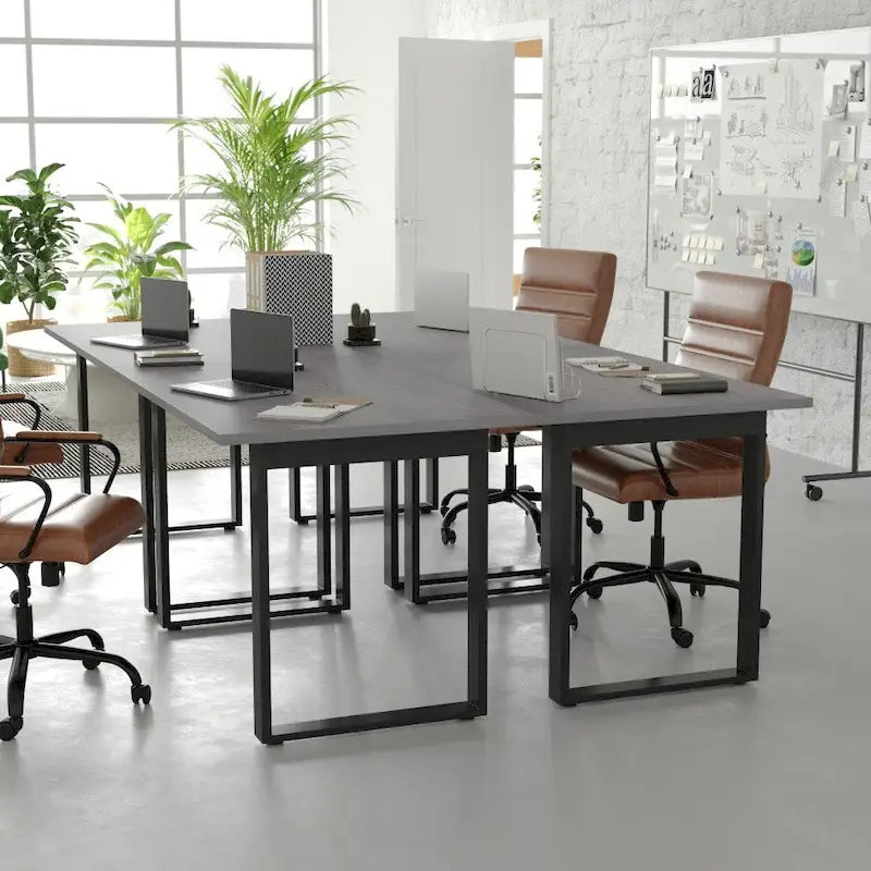 Table de conférence commerciale avec plateau stratifié et piètement en U
